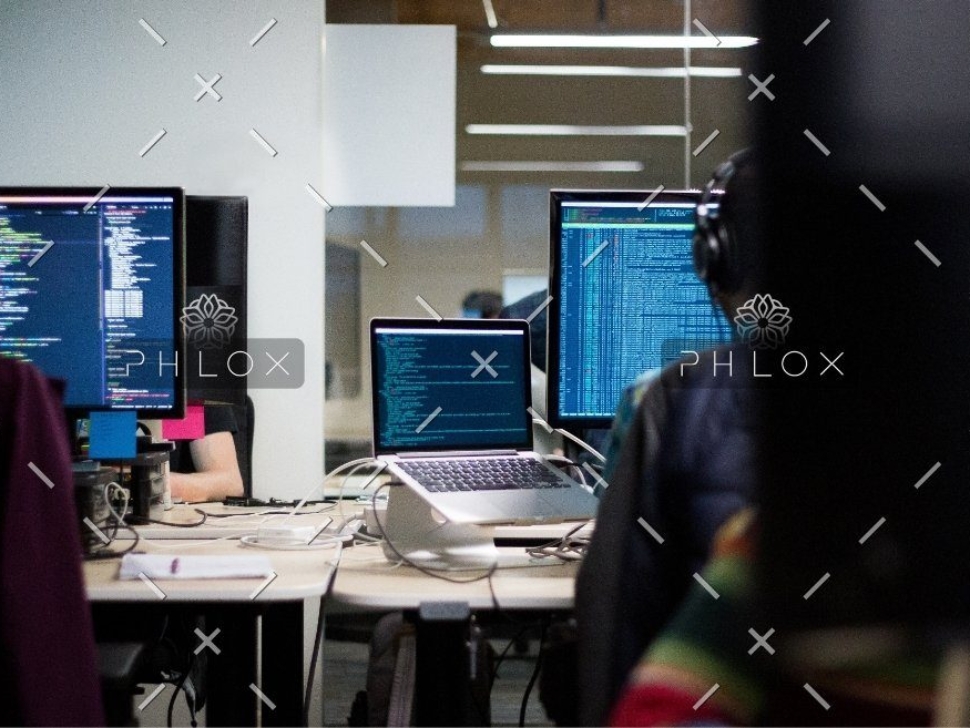 demo-attachment-741-Group-218